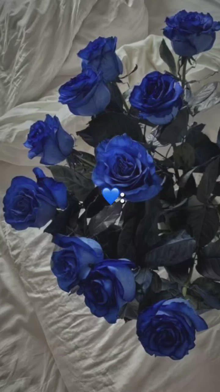 Universal Trend Network workshop space where corporate flower arrangements are designed and prepared for business delivery